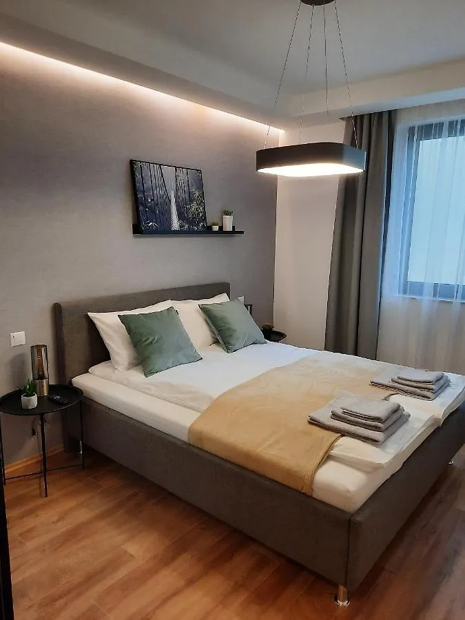 Bpr Space Grey Home With Balcony Budapeste
