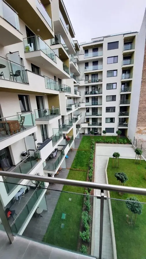 Apartamento Bpr Space Grey Home With Balcony Budapeste